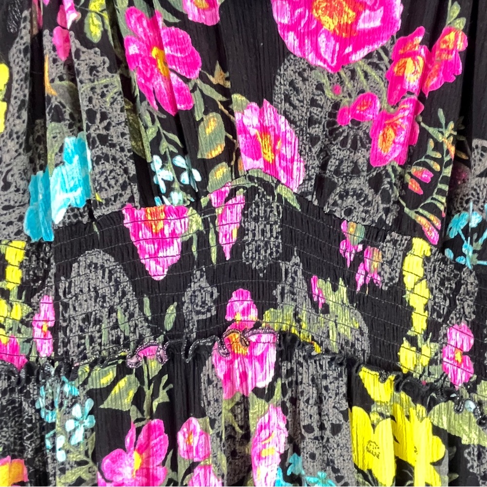 Betsey Johnson Black Floral Tiered Maxi Dress Crinkle Fabric Colorful Sz XL - Picture 9 of 12